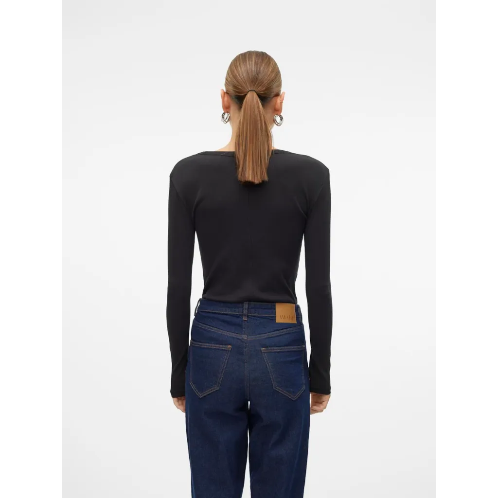 Vero Moda Women's Cotton Scoop Neck Basic T-Shirt - Soft Casual Tee for Everyday Wear, Layering & Outfit Styling