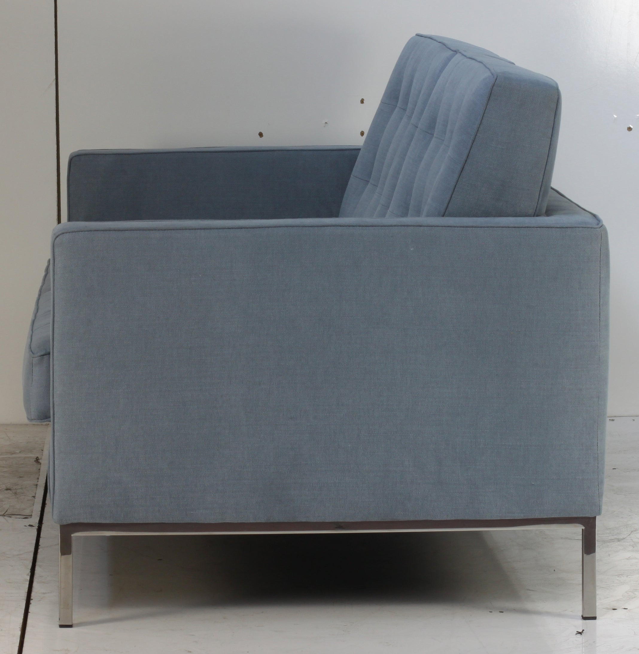 Florence Knoll Two-Seat Sofa - Modern Loveseat for Living Room, Office & Lounge - Mid-Century Design with Premium Upholstery