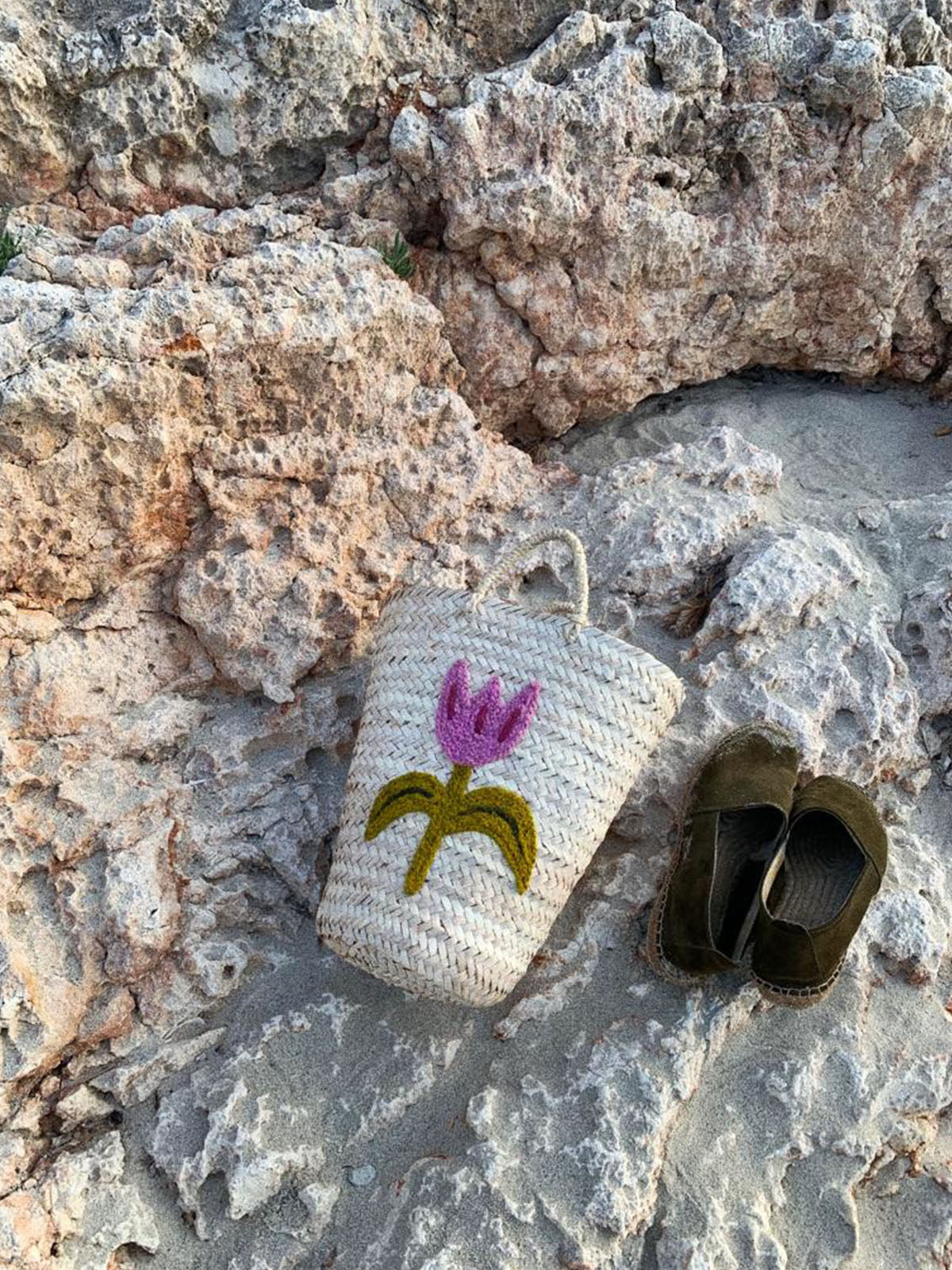Handmade Embroidered Tulip Bucket Basket - Boho Home Decor, Picnic & Beach Accessory, Perfect for Storage, Laundry & Gift Giving