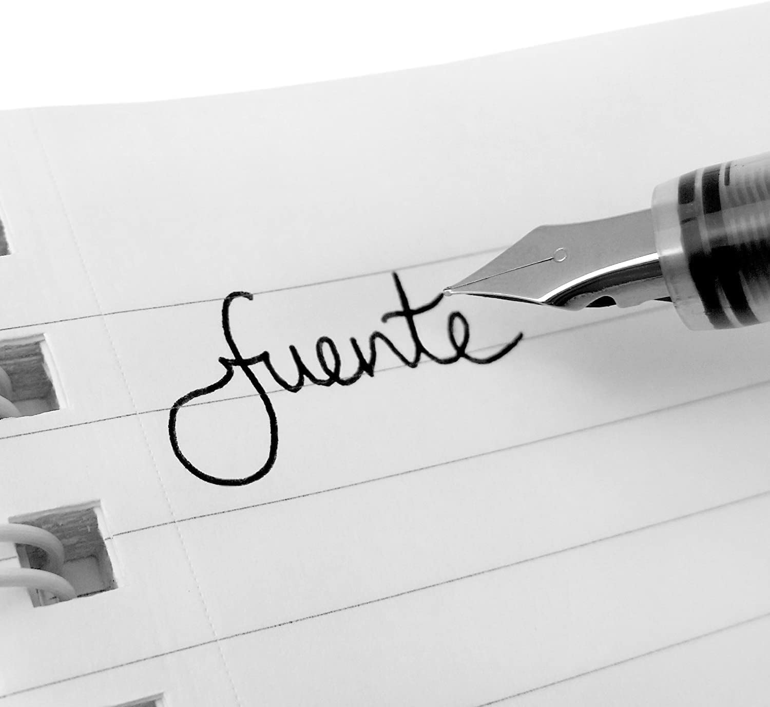 2-Pack Zebra Fuente Disposable Fountain Pens with Black Liquid Ink - Smooth Writing Experience for Office, School & Journaling