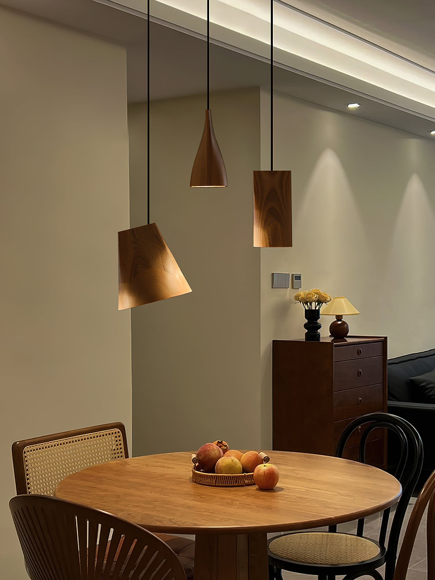 Bellwood Pendant Lamp - Modern Hanging Light Fixture for Kitchen Island, Dining Room & Bedroom - Adjustable Height & Warm White LED Lighting