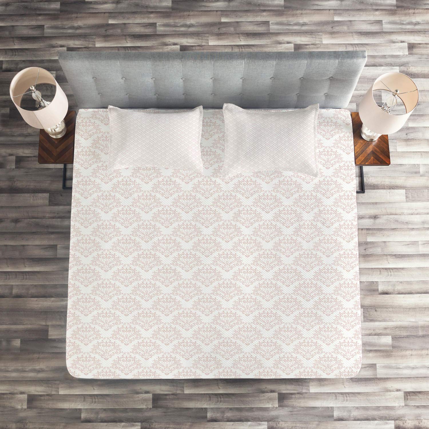 Ambesonne Damask Coverlet - Monochrome Royal Ornaments Quilted Bedspread Set with 2 Pillow Shams, King Size in Pale Eggshell & White | Elegant Bedroom Decor for Master Suite, Guest Room & Luxury Hotels