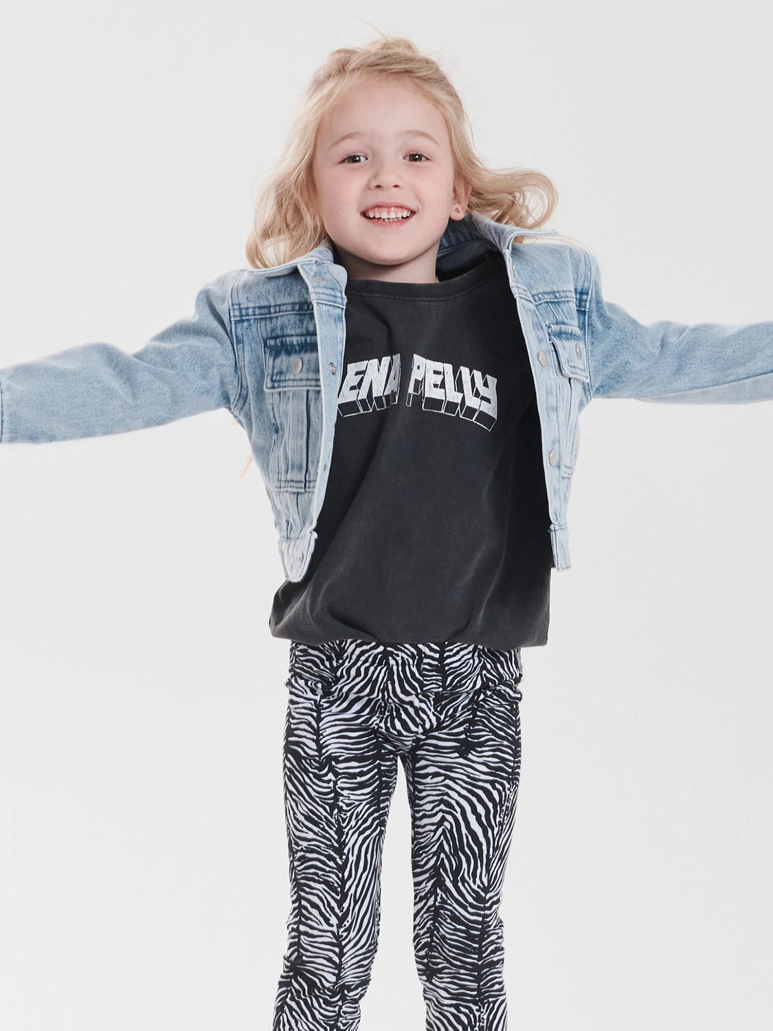 Ena Pelly Vintage Black Metal Logo T-Shirt - Stylish Graphic Tee for Casual Wear & Street Fashion