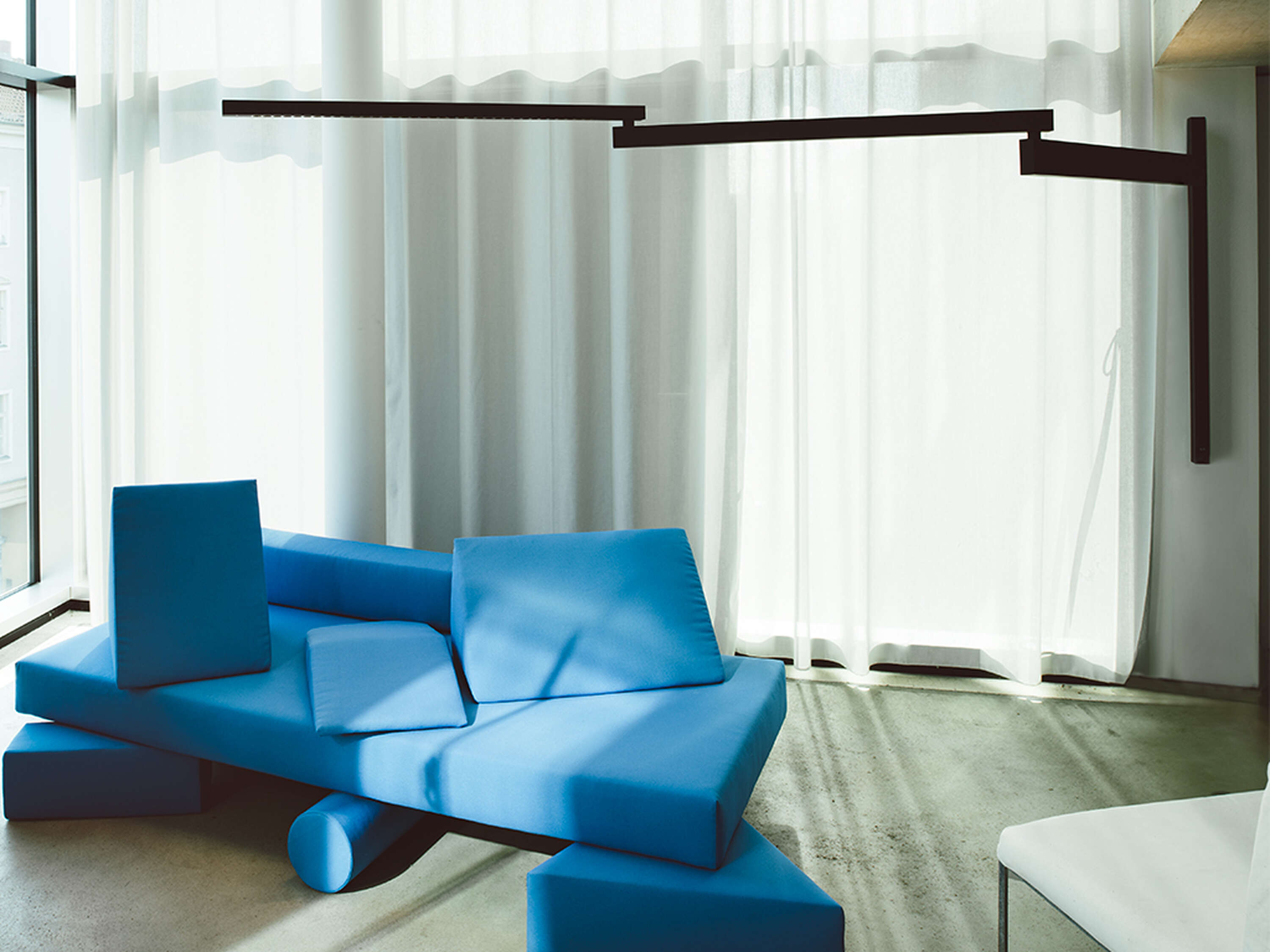 Flos Black Flag LED Pendant Light - Modern Minimalist Hanging Lamp for Living Room, Bedroom & Dining Area