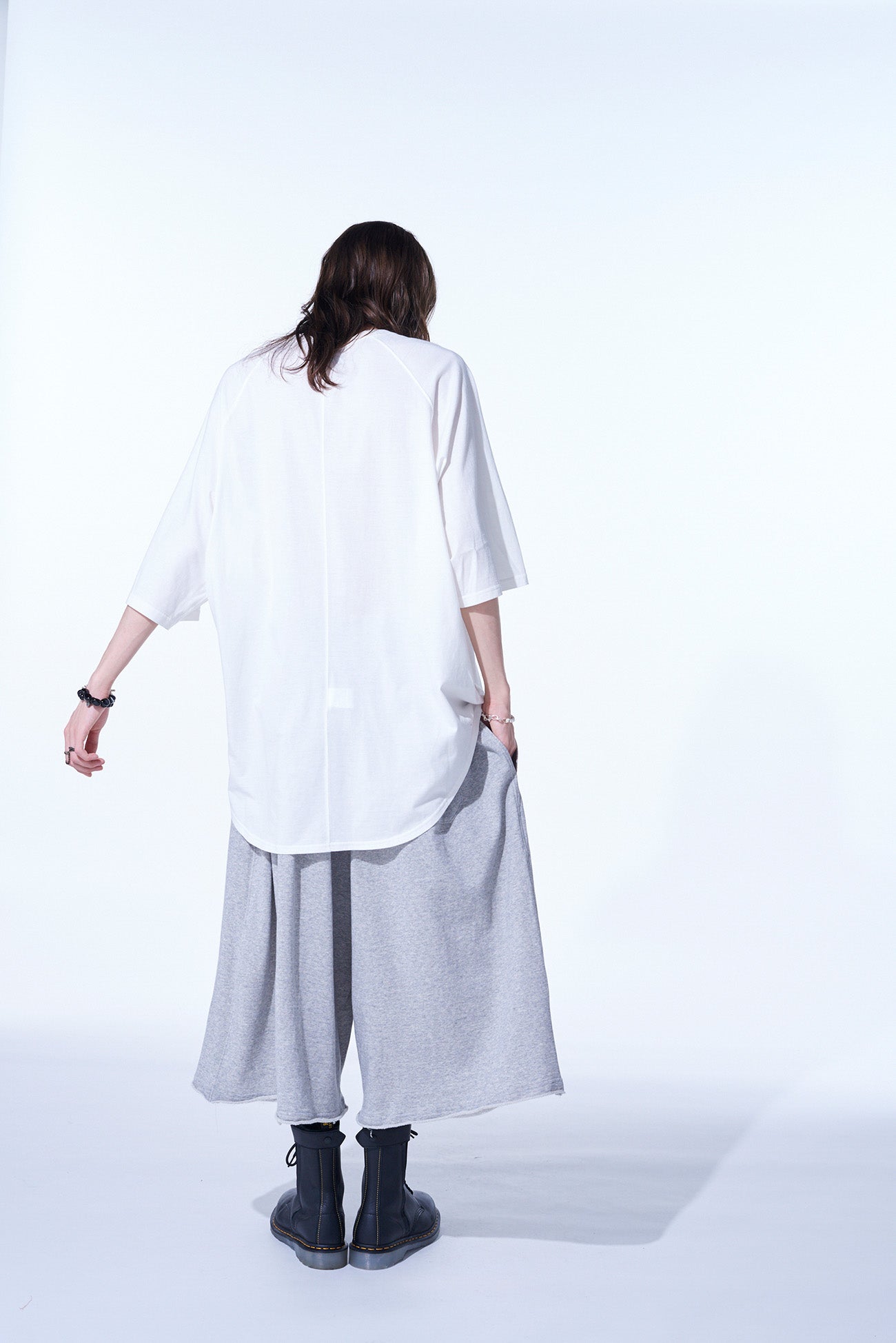 Oversized Cotton Jersey T-Shirt with Raglan Sleeves and Center Back Stitch - Comfortable Casual Wear for Men & Women | Perfect for Everyday Outfits, Lounge Wear and Street Style Fashion