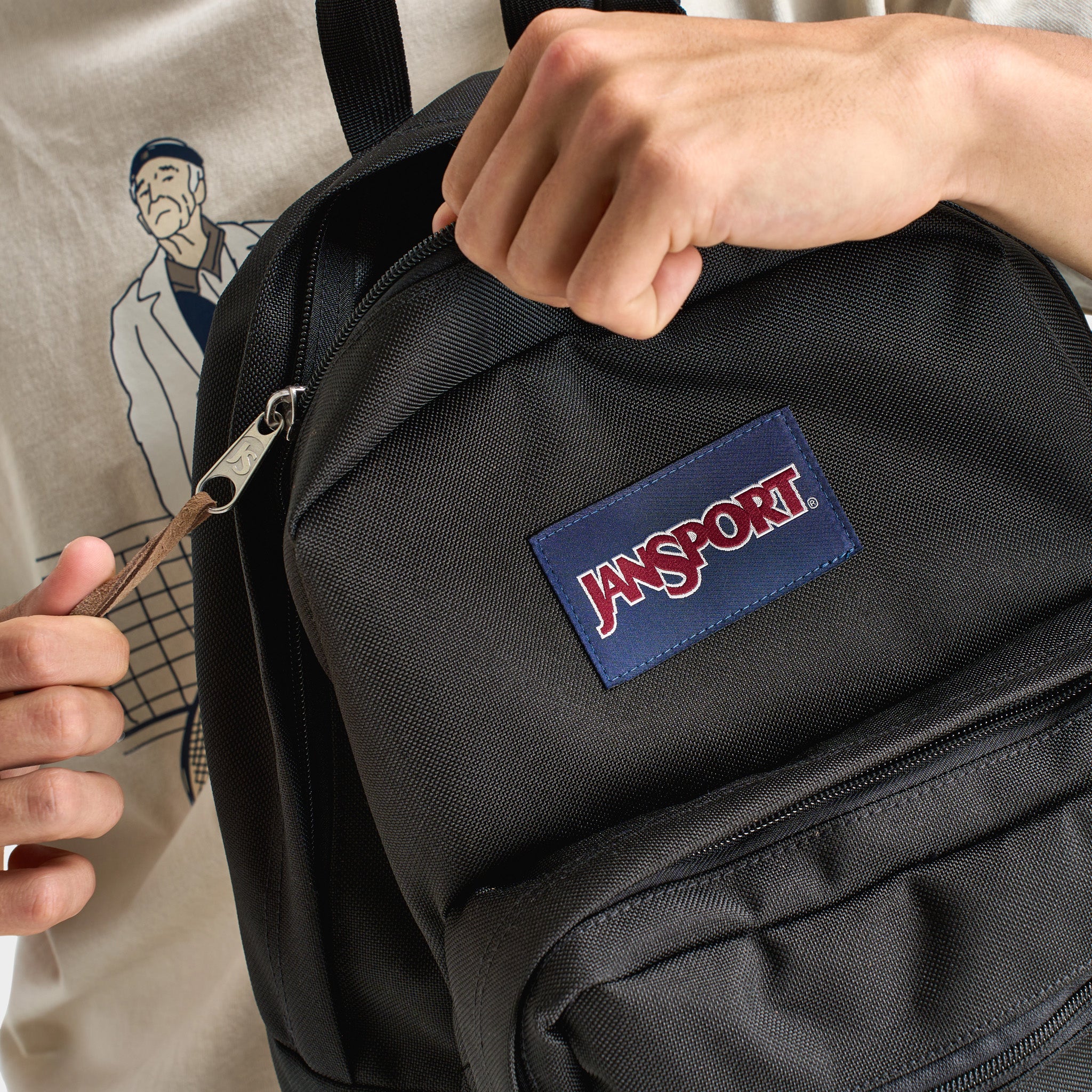 JanSport Right Pack Backpack - Lightweight Laptop Backpack for School & Travel, Durable Water-Resistant Daypack with Padded Shoulder Straps (Black) - Perfect for College Students, Commuters & Outdoor Adventures