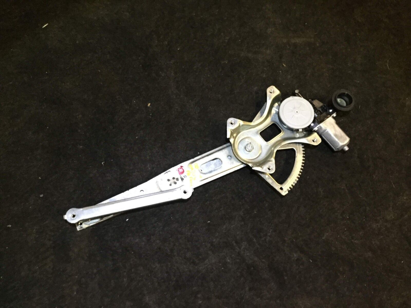 2005-2009 Toyota Prius Right Front Passenger Window Regulator with Motor - OEM Replacement Part - Perfect for Window Repair & Smooth Operation