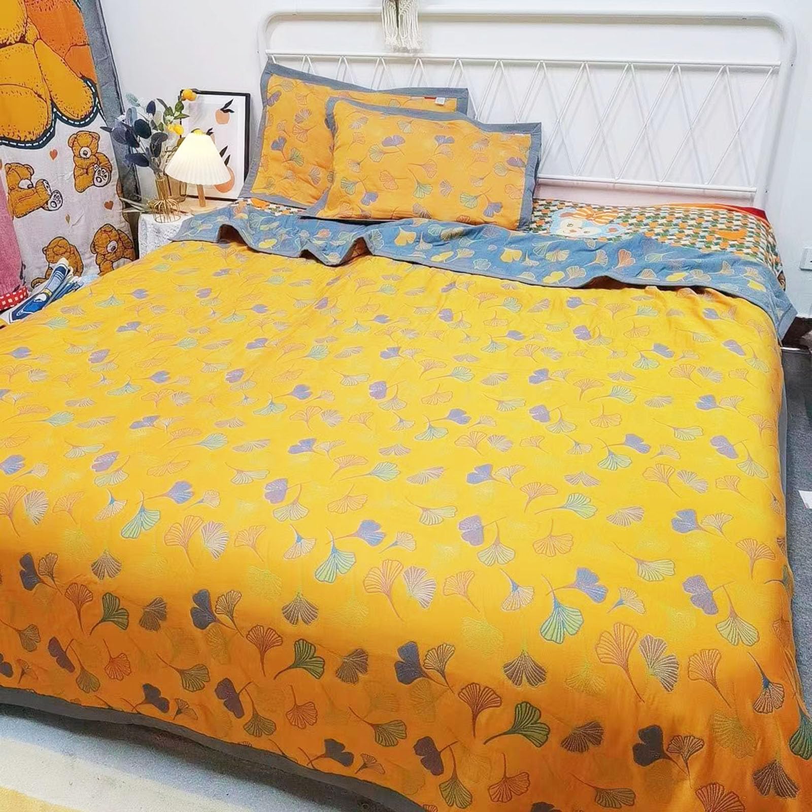 Soft Cotton Ginkgo Leaf Pattern Quilt - Lightweight & Breathable Coverlet for Sofa or Bed - Queen & King Size (90