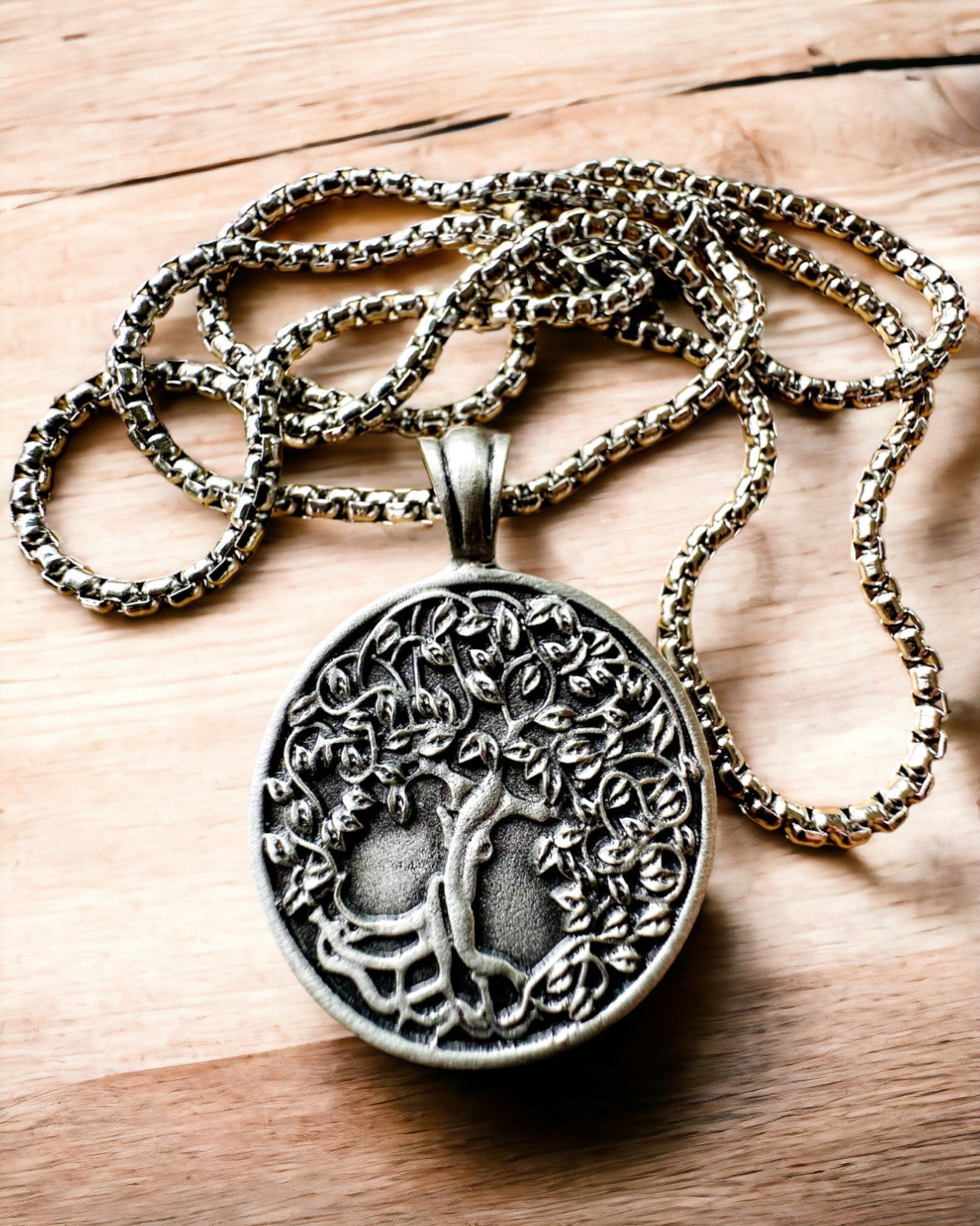 Tree of Life Amulet Necklace - Custom Engraved Personalized Jewelry for Women, Nature-Inspired Spiritual Pendant Gift for Birthday, Wedding & Everyday Wear