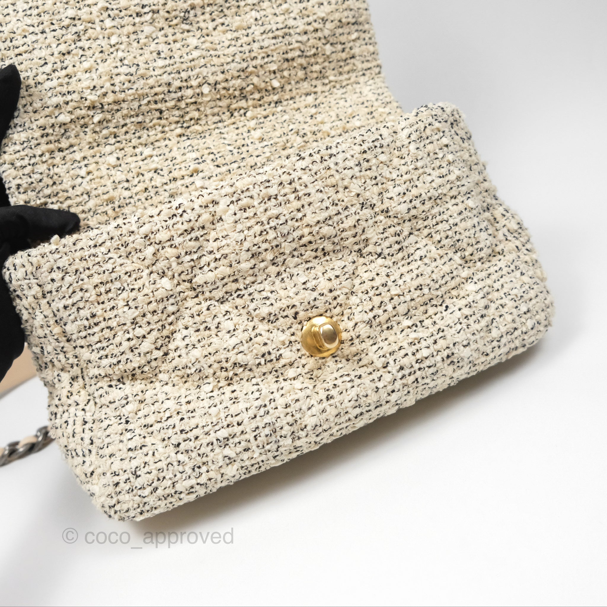 Chanel 19 Small Tweed Handbag in Oreo Cream with Mixed Hardware - Perfect for Work, Travel & Luxury Fashion Accessories