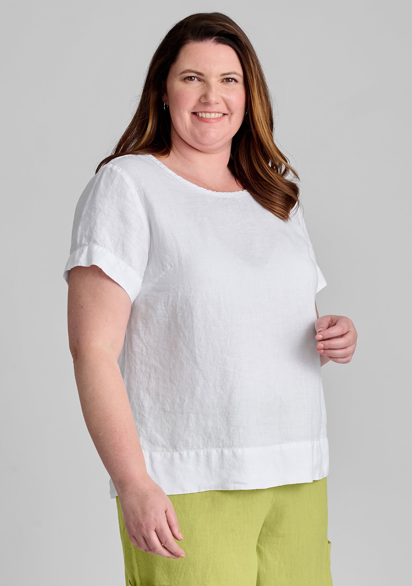 Roadie Tee - Premium Linen T-Shirt for Men & Women | Breathable & Comfortable Casual Wear | Perfect for Travel, Summer Outfits, and Everyday Style