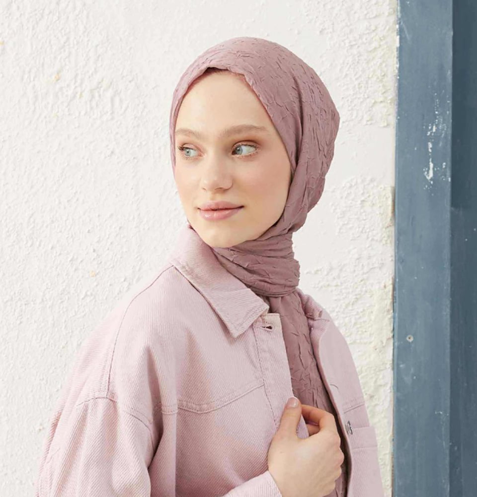 Bamboo Viscose Summer Hijab Shawl - Soft & Breathable Scarf in Muted Pink | Perfect for Beach, Travel & Everyday Wear