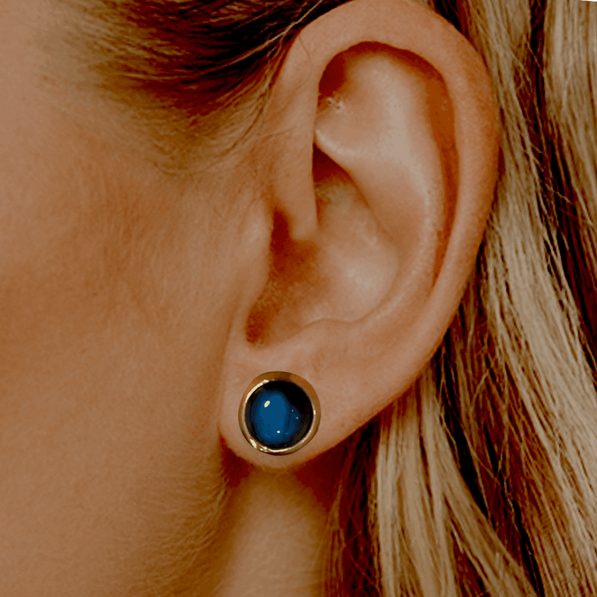 Laihas Classic Chic Round Gold Labradorite Stud Earrings for Women - Elegant Gemstone Jewelry for Everyday Wear & Special Occasions