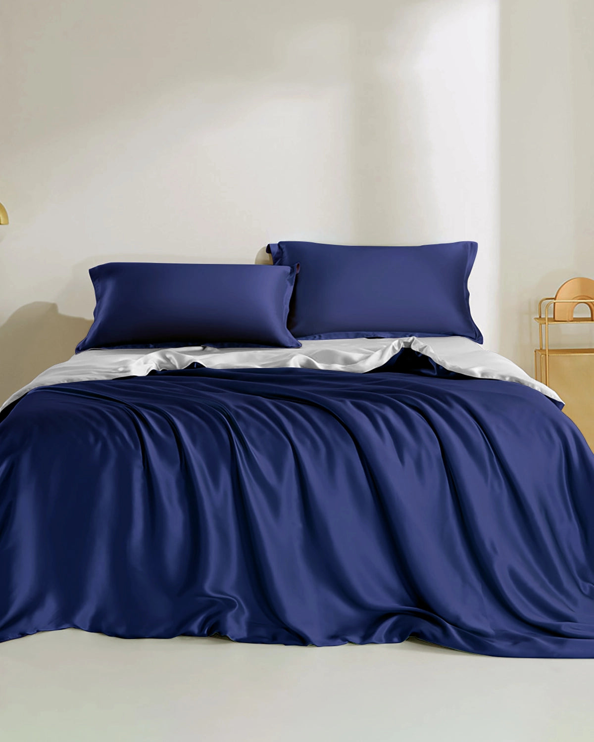 22 Momme Two-Tone Silk Bedding Set 4-Piece - Queen Size Luxury Silk Sheets for a Comfortable & Elegant Bedroom