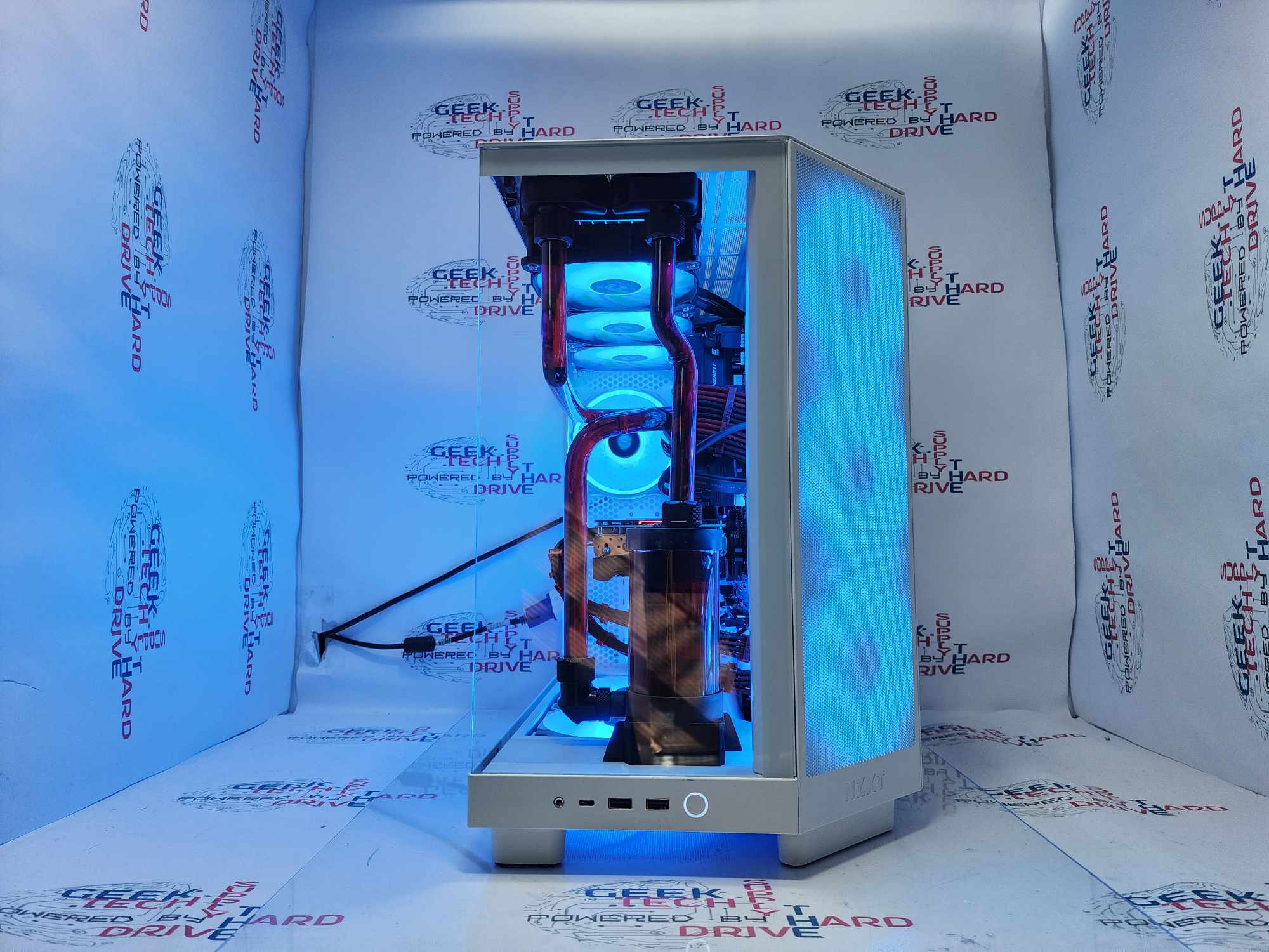 GTech Gaming PC with AMD Ryzen 7 7800X3D, NVIDIA RTX 3080, 32GB DDR5 RAM, 1TB Gen4 NVMe SSD, Water Cooled Hard Piped White - Ultimate Gaming & Streaming Setup for Esports & 4K Gaming