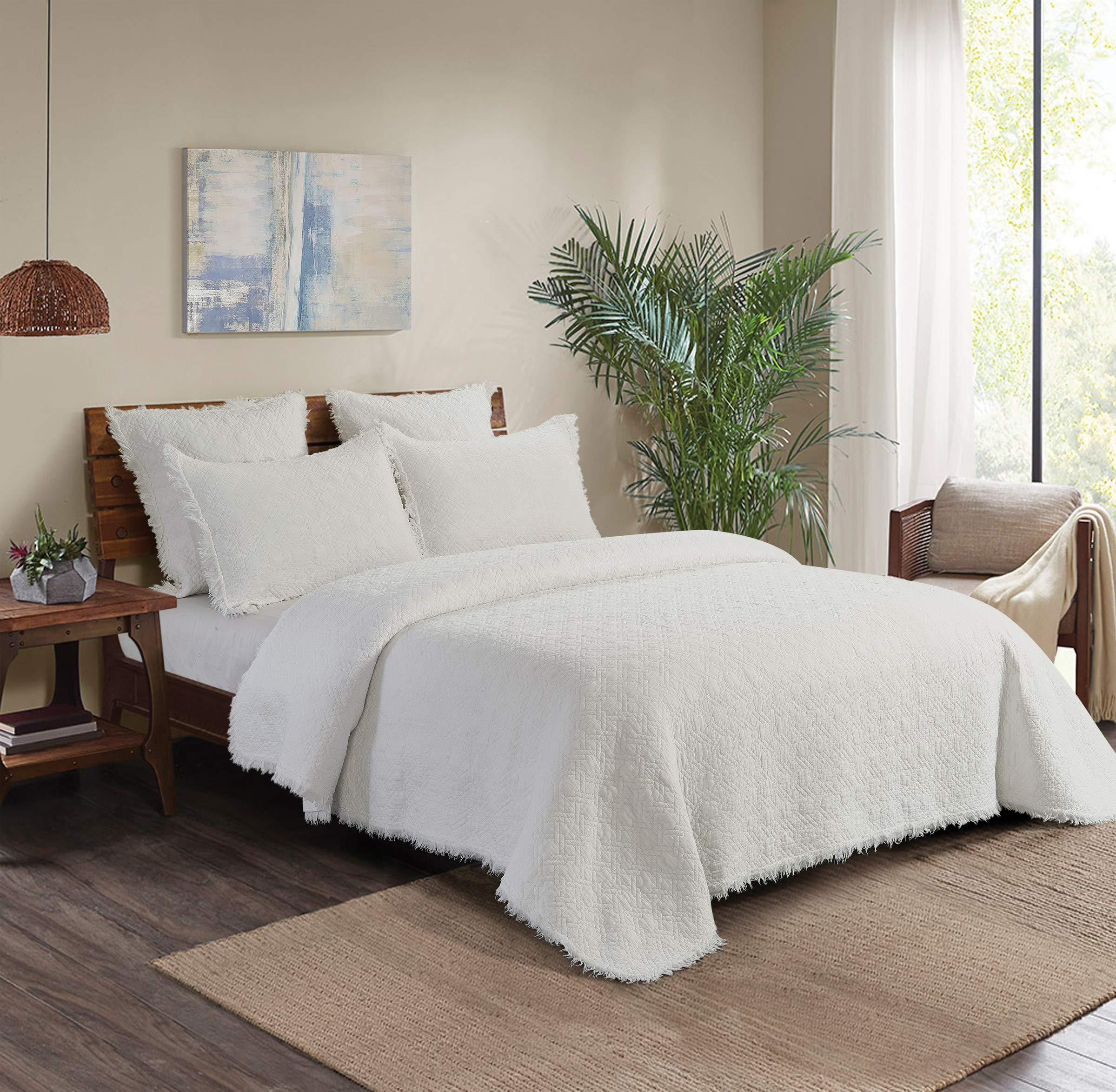 C&F Home White Full/Queen Quilt Set - 3 Piece All-Season Oversized Cotton Bedding Coverlet with Shams | Breathable & Soft for Year-Round Comfort | Perfect for Master Bedroom, Guest Room & Vacation Homes