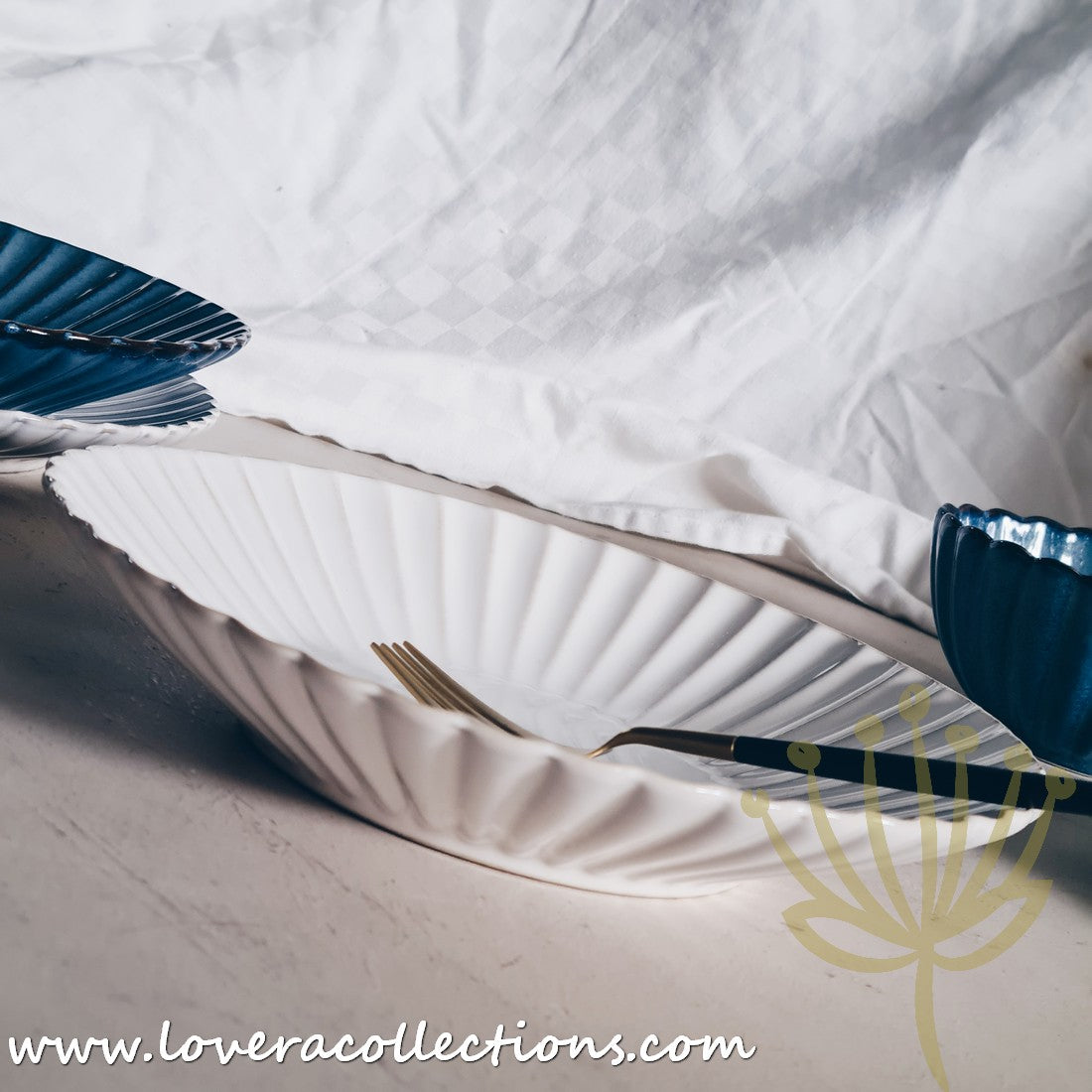 Rustic Seashell Dinnerware Set - Beach Themed Plates, Bowls & Serving Dishes for Coastal Dining & Entertaining - Perfect for Beach House, Summer Parties & Nautical Decor