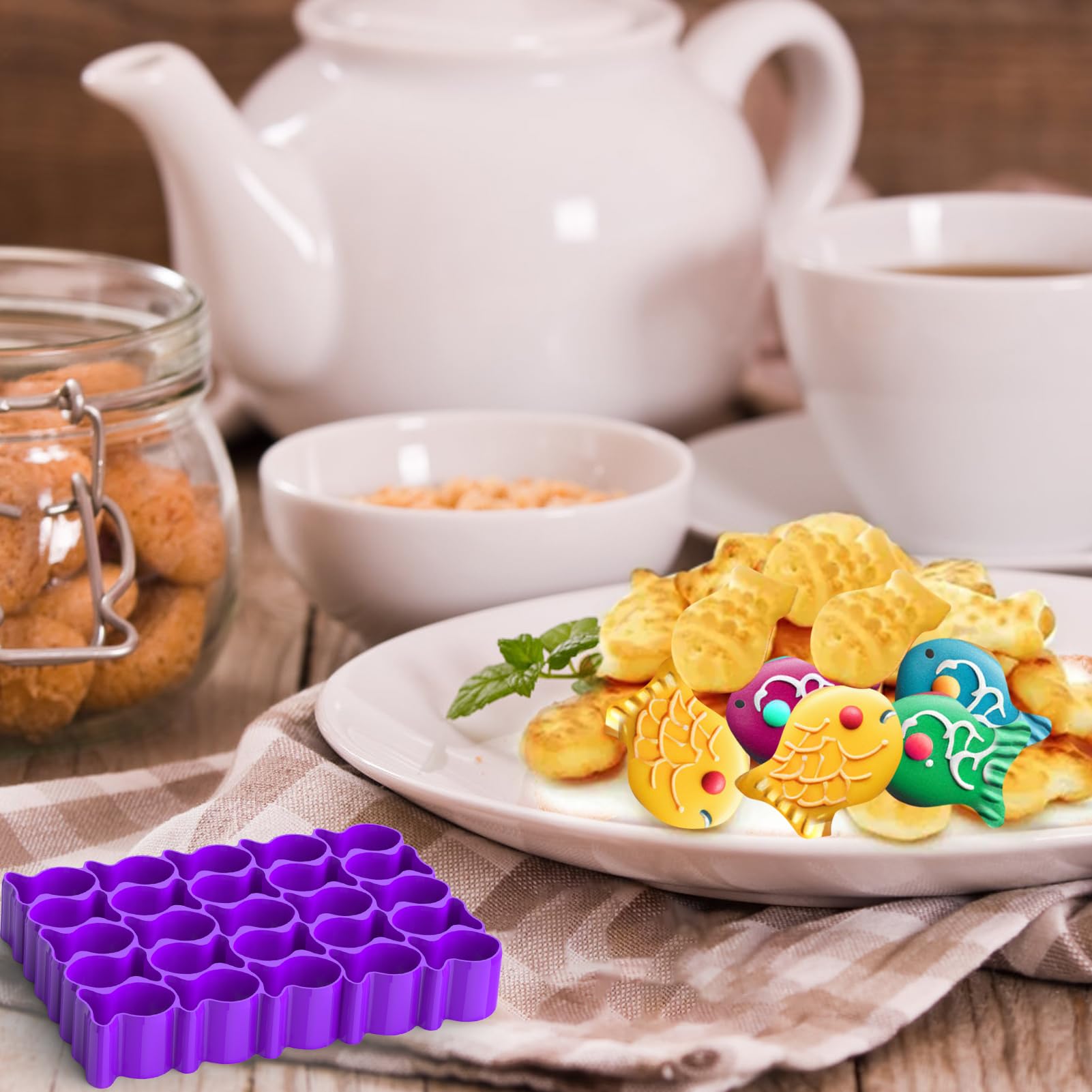 25 Cavity Gold Fish Cookie Cutter Set - Non-Stick Plastic Fish Shaped Dough Molds for Baking Cookies, Crackers & Pastries | Perfect for Kids' Snacks, Party Treats & Holiday Baking