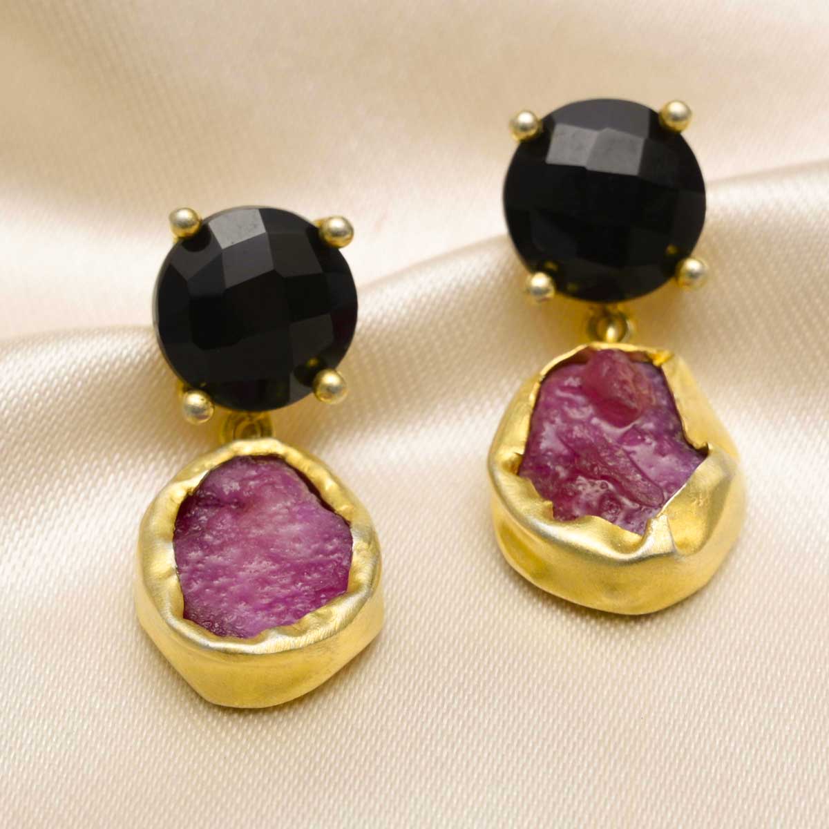 Charcoal & Fire Ruby Black Onyx Gold Earrings for Women – Elegant Dangle Ear Jewelry for Parties, Weddings & Special Occasions