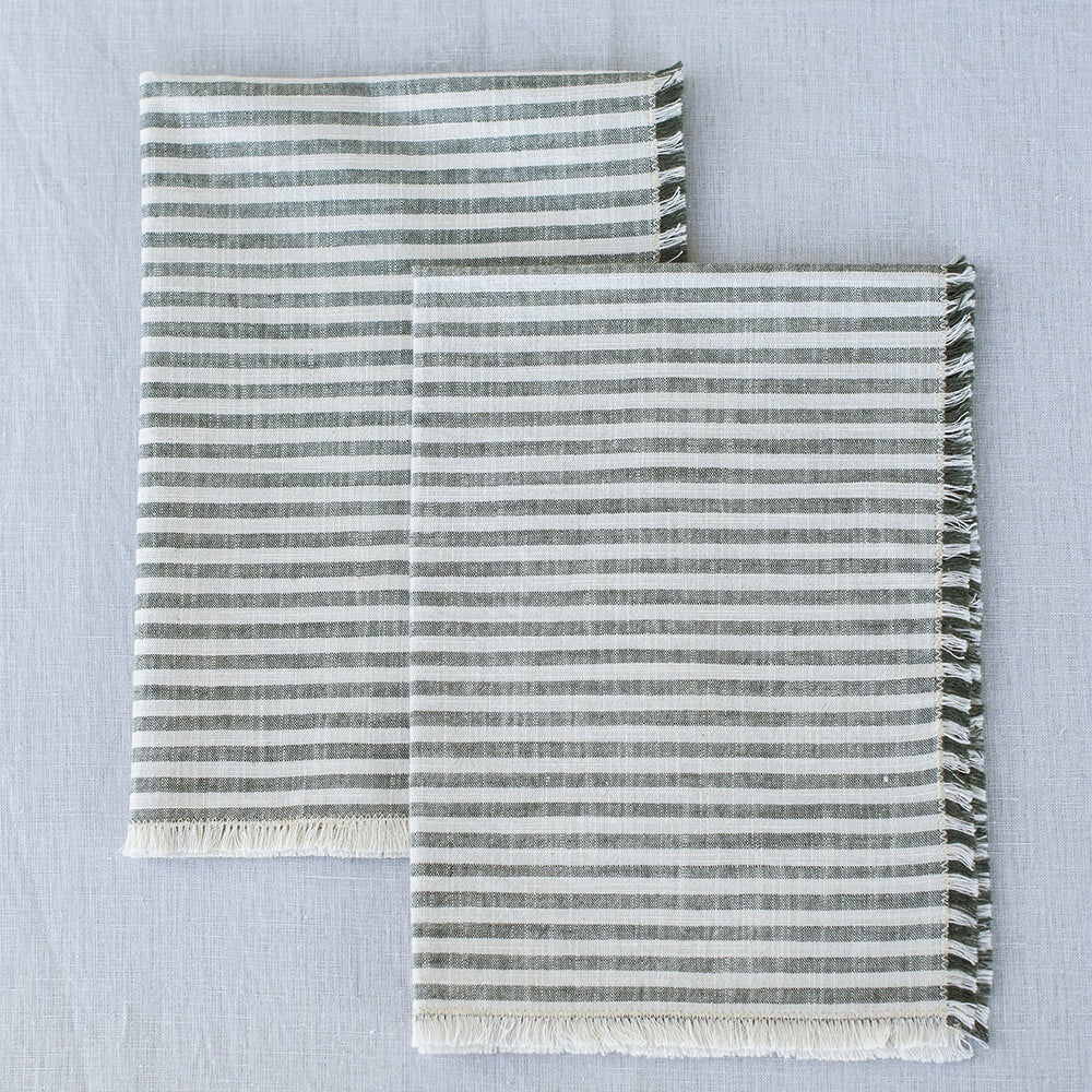 Premium Striped Cotton Placemat Set of 4 - Elegant Table Setting for Dining Room, Kitchen & Party Decor - Washable & Durable Place Mats for Everyday Use