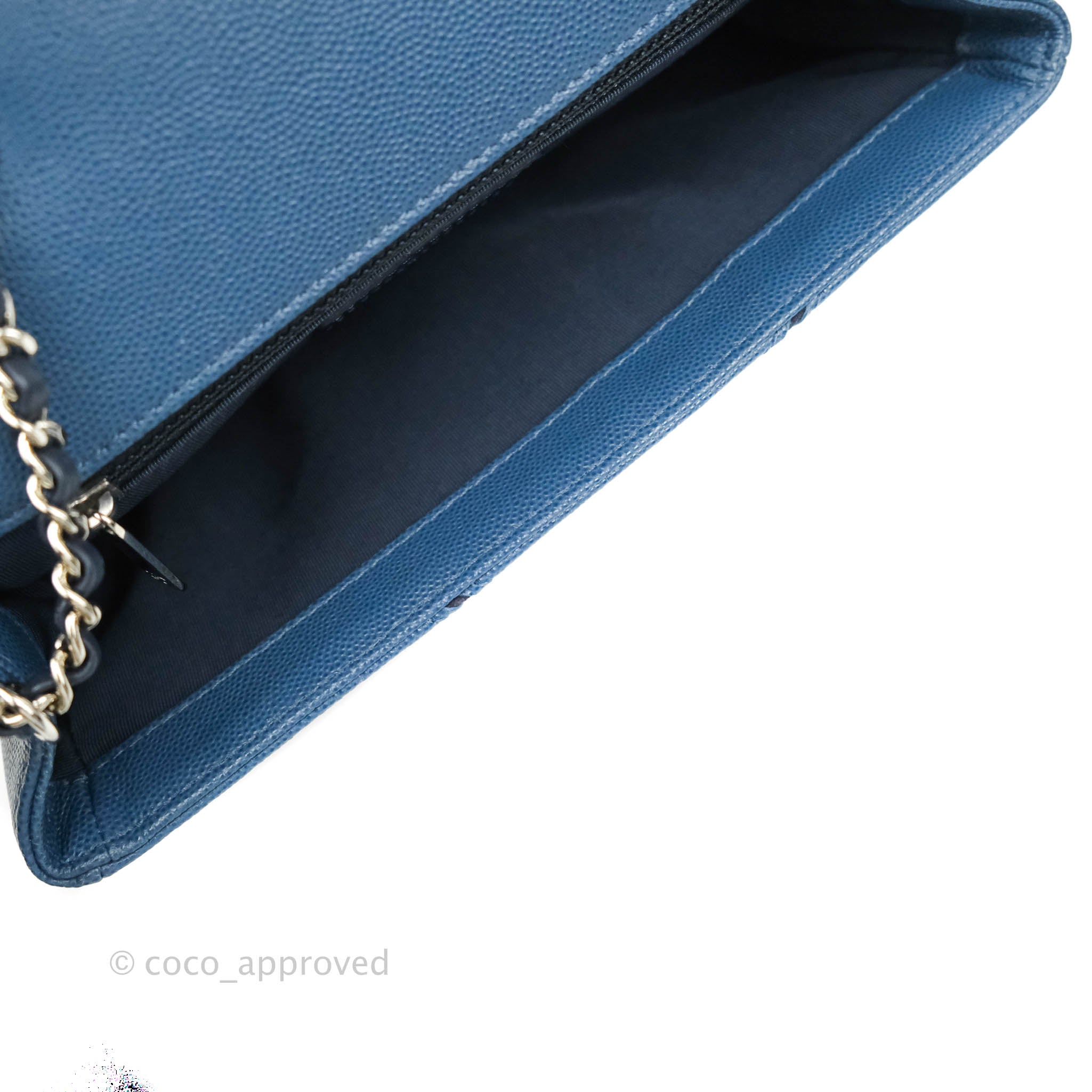 Chanel CC Chevron Flap Bag in Navy Caviar Leather with Silver Hardware - Luxury Shoulder Bag for Women, Perfect for Evening Events & Date Nights