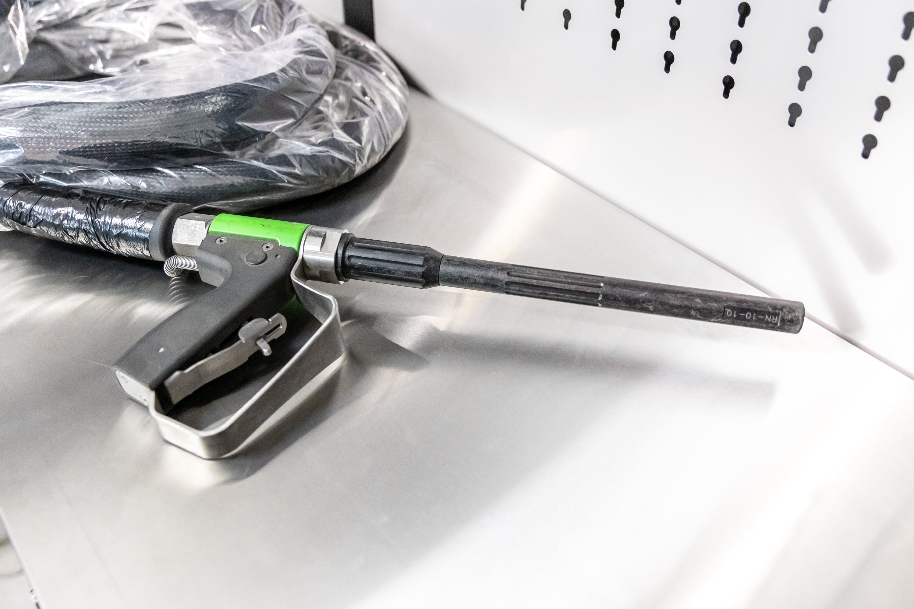 ICS IC 410 S PLUS Dry Ice Blasting Machine - Professional Cleaning Equipment for Industrial Use, Automotive, and Food Processing