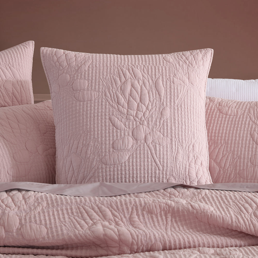 Luxury Flourish Rose Quilt Cover Set - Super King Size Bedding for Master Bedroom | Elegant Floral Pattern Home Decor for Guest Rooms & Hotels