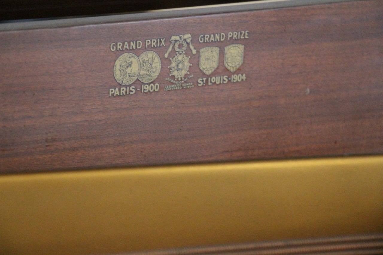 Baldwin 5'2 Model M Baby Grand Piano in American Walnut - Perfect for Home, Studio & Small Venue Performances