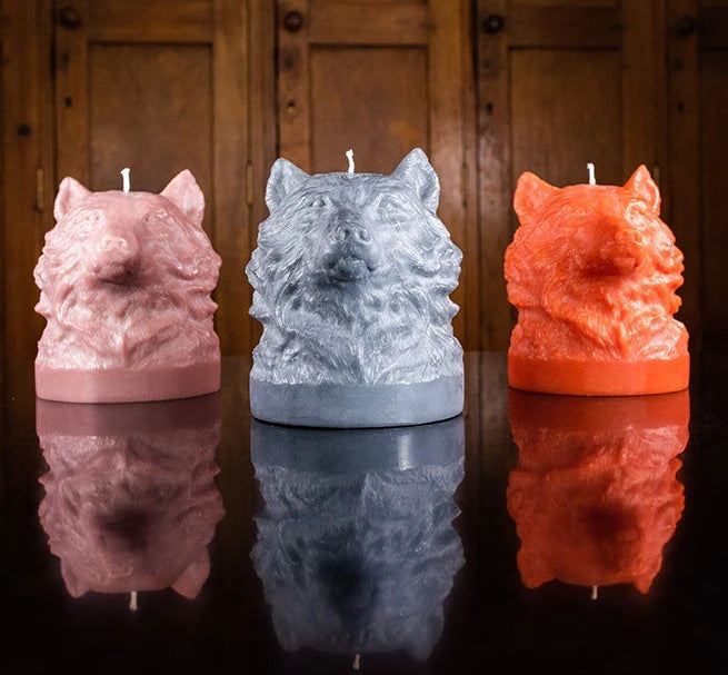 Wolf Bust Candle - Gothic Home Decor, Unique Animal Sculpture Candle for Halloween, Gothic Parties & Dark Aesthetic Room Decor - Perfect for Spooky Home, Witchy Altar & Vampire Themed Events