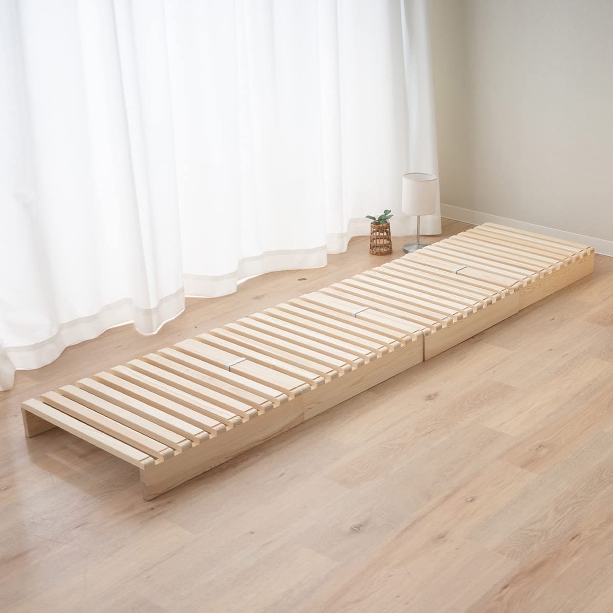EMOOR 4-Piece Pine Wood Pallet Bed Slats for Japanese Futon Mattress - Natural Wood Floor Sleeping Support for Tatami Mat - Perfect for Minimalist & Space-Saving Bedroom Designs