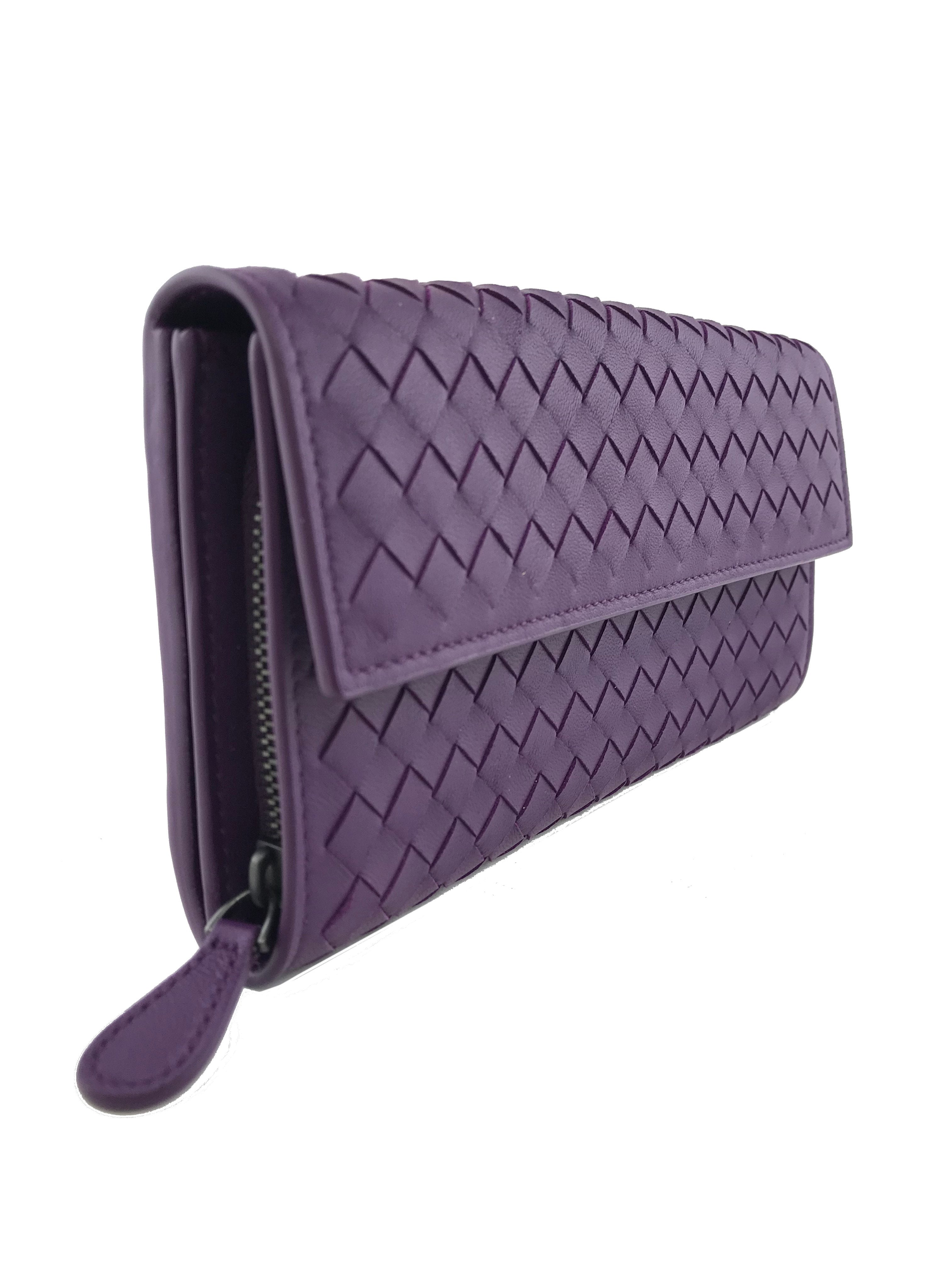 Bottega Veneta Intrecciato Nappa Leather Continental Wallet - Slim Luxury Men's Billfold for Everyday Use & Travel