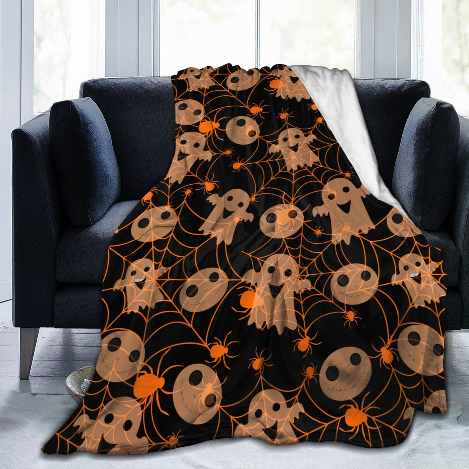 Skull Print Flannel Fleece Throw Blanket - Soft Cozy Plush Blanket for Couch, Sofa & Bed - Halloween Decor, Living Room & Bedroom Essentials - 60