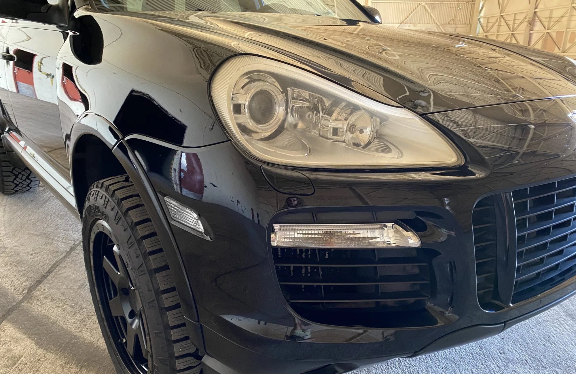 2007-2010 Porsche Cayenne Euro Clear Lens Front Bumper Side Marker Light Shell - Replacement Turn Signal Light for Improved Visibility & Style | Perfect for Night Driving & Car Customization