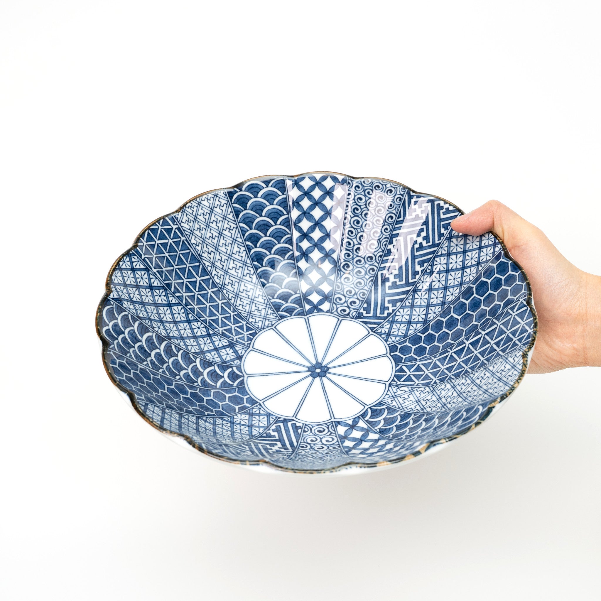 Sometsuke Large Bowl 25cm - Handcrafted Japanese Ceramic Serving Bowl for Soups, Salads & Noodles | Perfect for Family Dinners & Entertaining