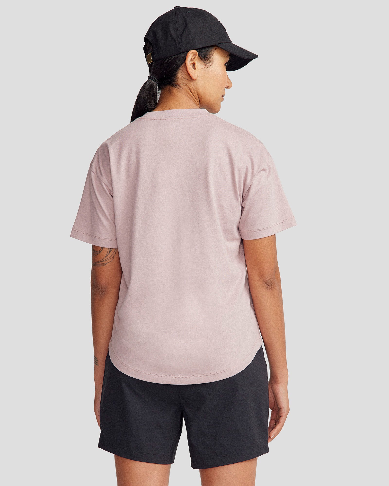 Women's Organic Cotton T-Shirt with Logo - Soft Light Thistle Color - Perfect for Casual Wear, Gym, and Everyday Outfits