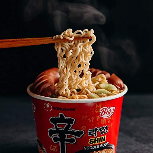 Nongshim Shin Cup Noodle Soup - Gourmet Spicy Instant Ramen (2.64oz x 6 Pack) | Quick & Easy Korean Meal | Perfect for Office Lunch, Late Night Snack & College Dorm Life