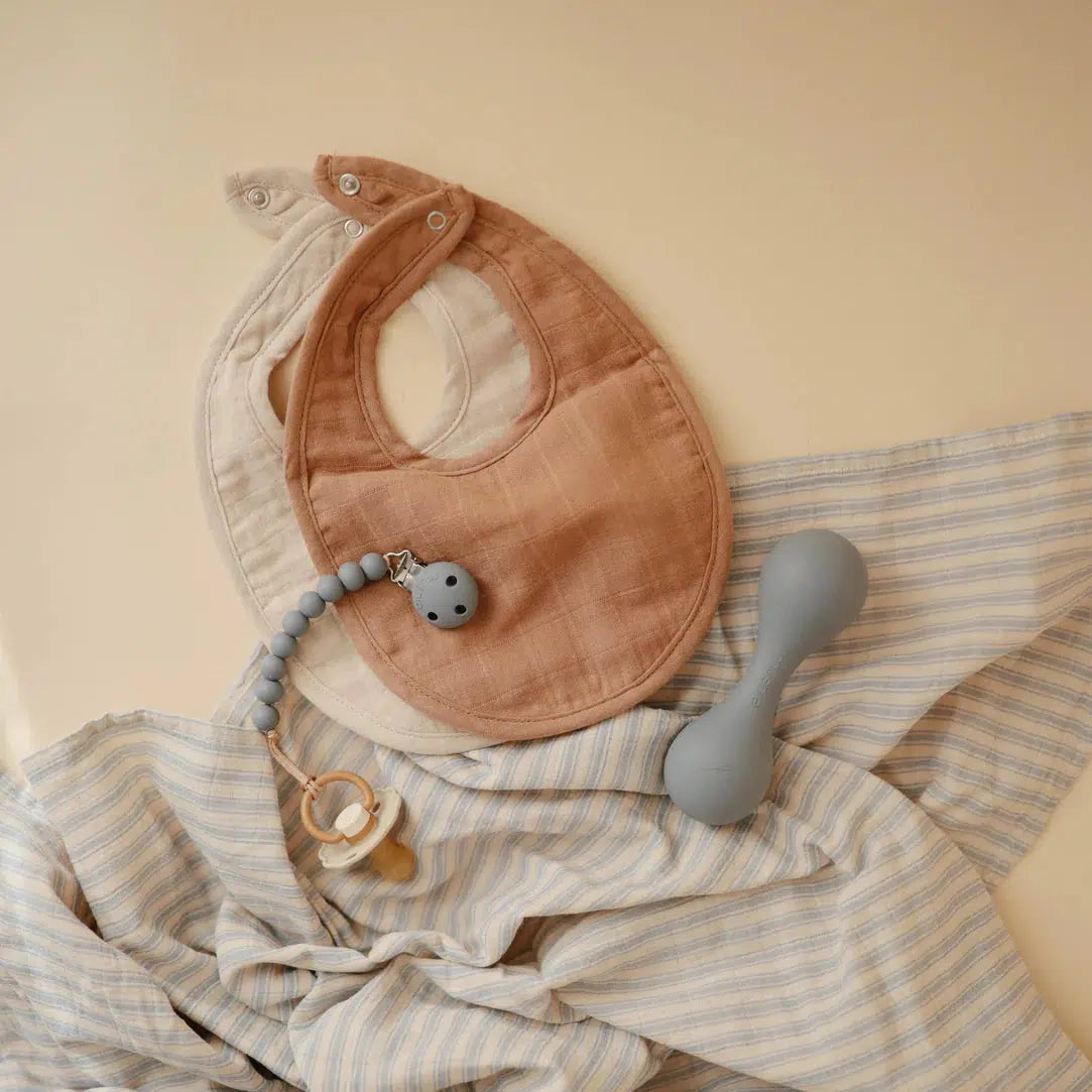 Mushie Organic Cotton Muslin Bibs 2 Pack - Tan & Fog | Soft Baby Drool Bibs for Feeding, Teething & Messy Play | Eco-Friendly & Absorbent for Infants & Toddlers