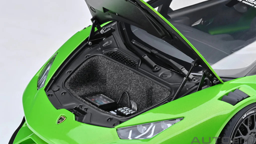 AUTOart 1:18 Scale Lamborghini Huracan GT LBWK Silhouette Works Diecast Model Car in Pearl Green - Perfect for Collectors, Display & Racing Enthusiasts