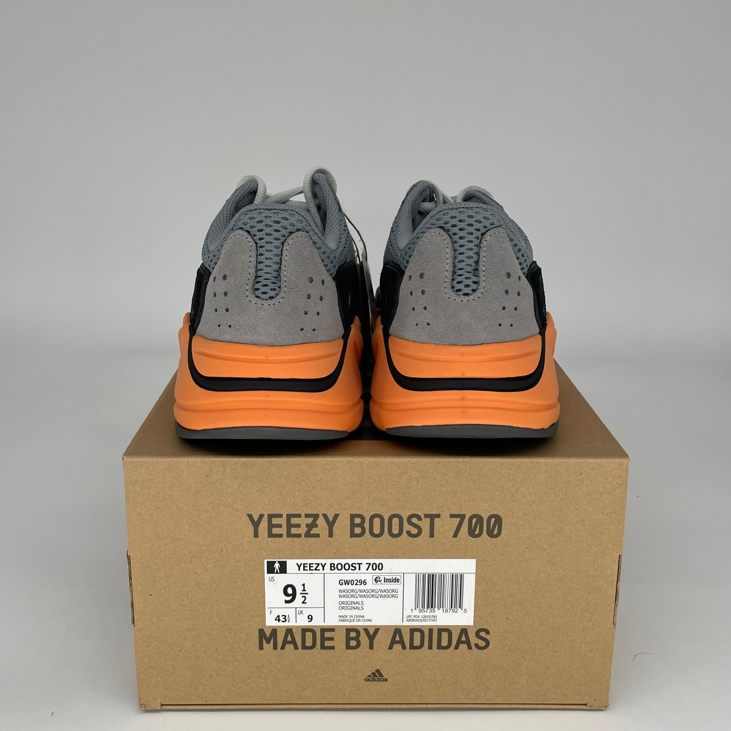 Adidas Yeezy 700 