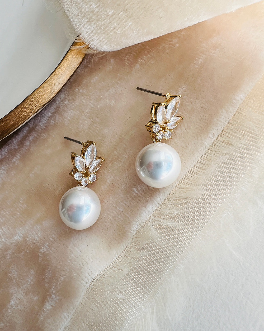 Peyton Pearl Dangle Earrings for Women - Elegant Drop Pearl Jewelry Gift for Bridal, Party & Special Occasions | Hypoallergenic & Lightweight Fashion Accessories