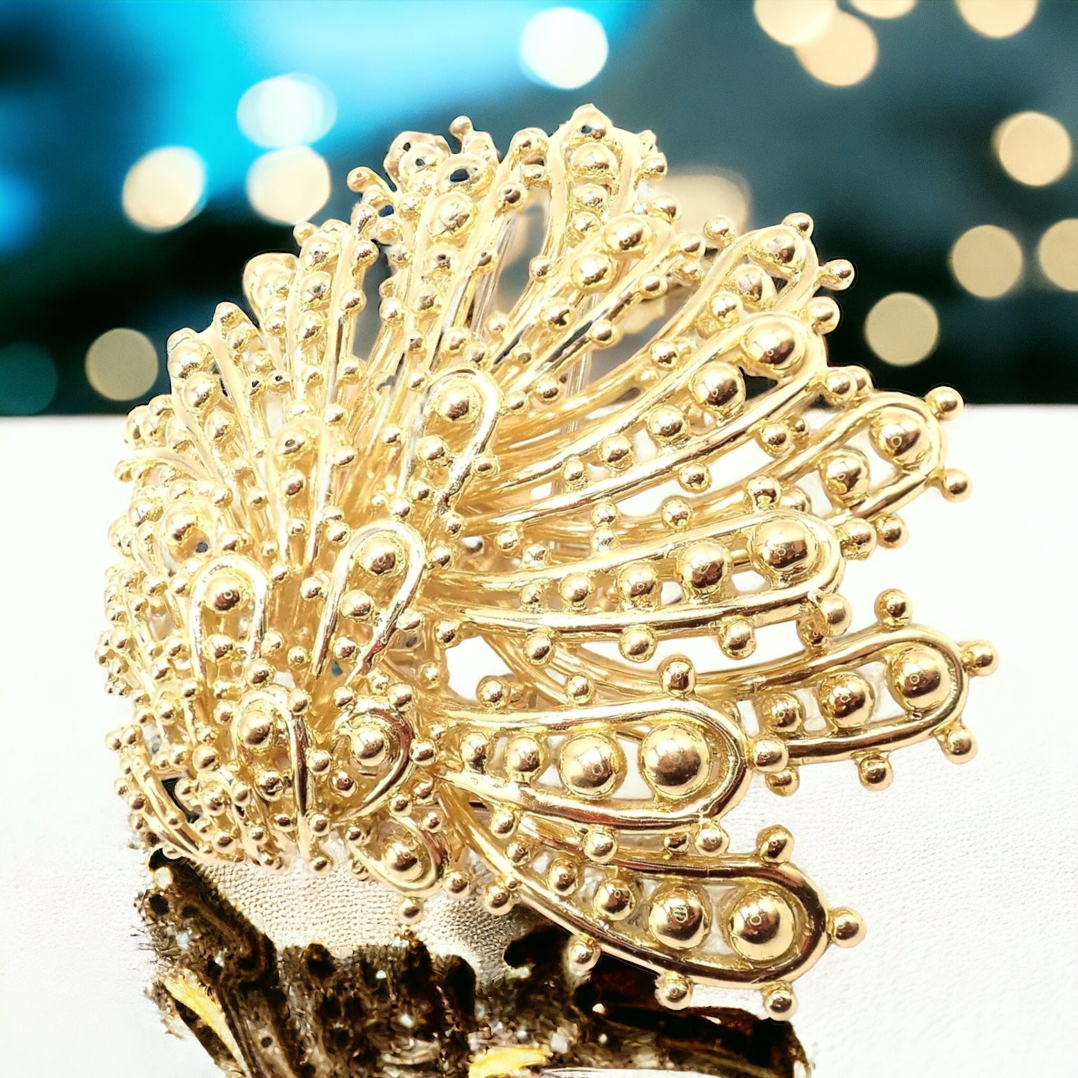 Authentic David Webb 18k Yellow Gold Large Brooch Pin - Vintage Luxury Jewelry for Women - Perfect for Special Occasions & Gift Giving