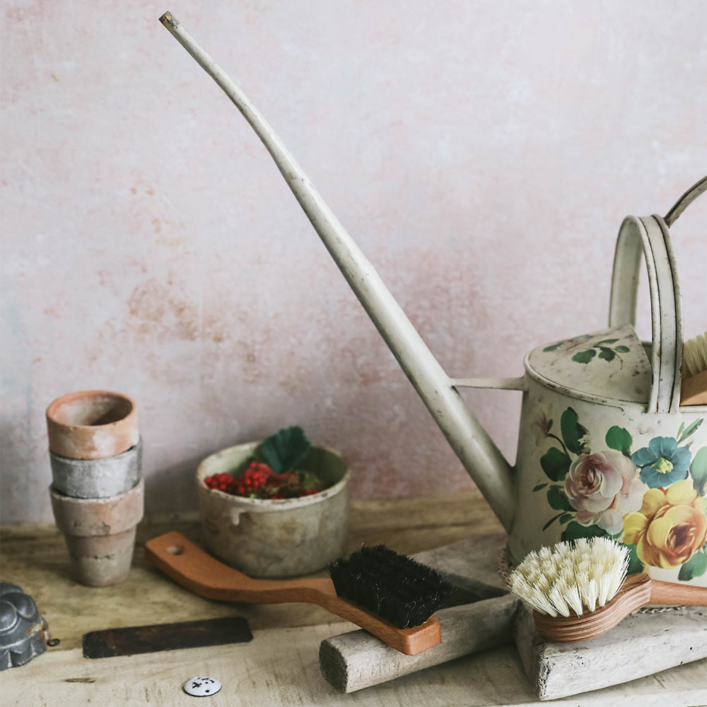 Essential Everyday Dish Brush with Twist Head & Stiff Bristles - Perfect for Cleaning Pots, Pans, and Tough Kitchen Messes