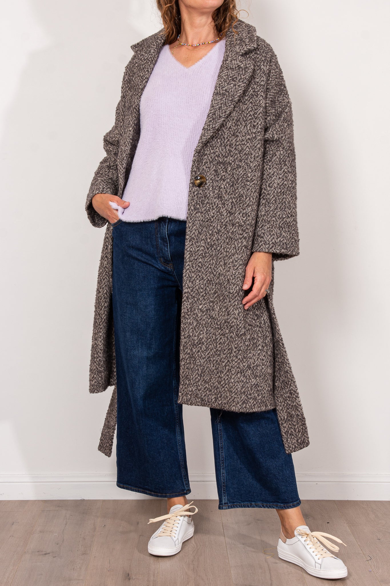 Kinney Chloe Coat - Women's Stylish Winter Trench Coat for Fashion & Office Wear - Perfect for Cold Weather & Professional Outfits