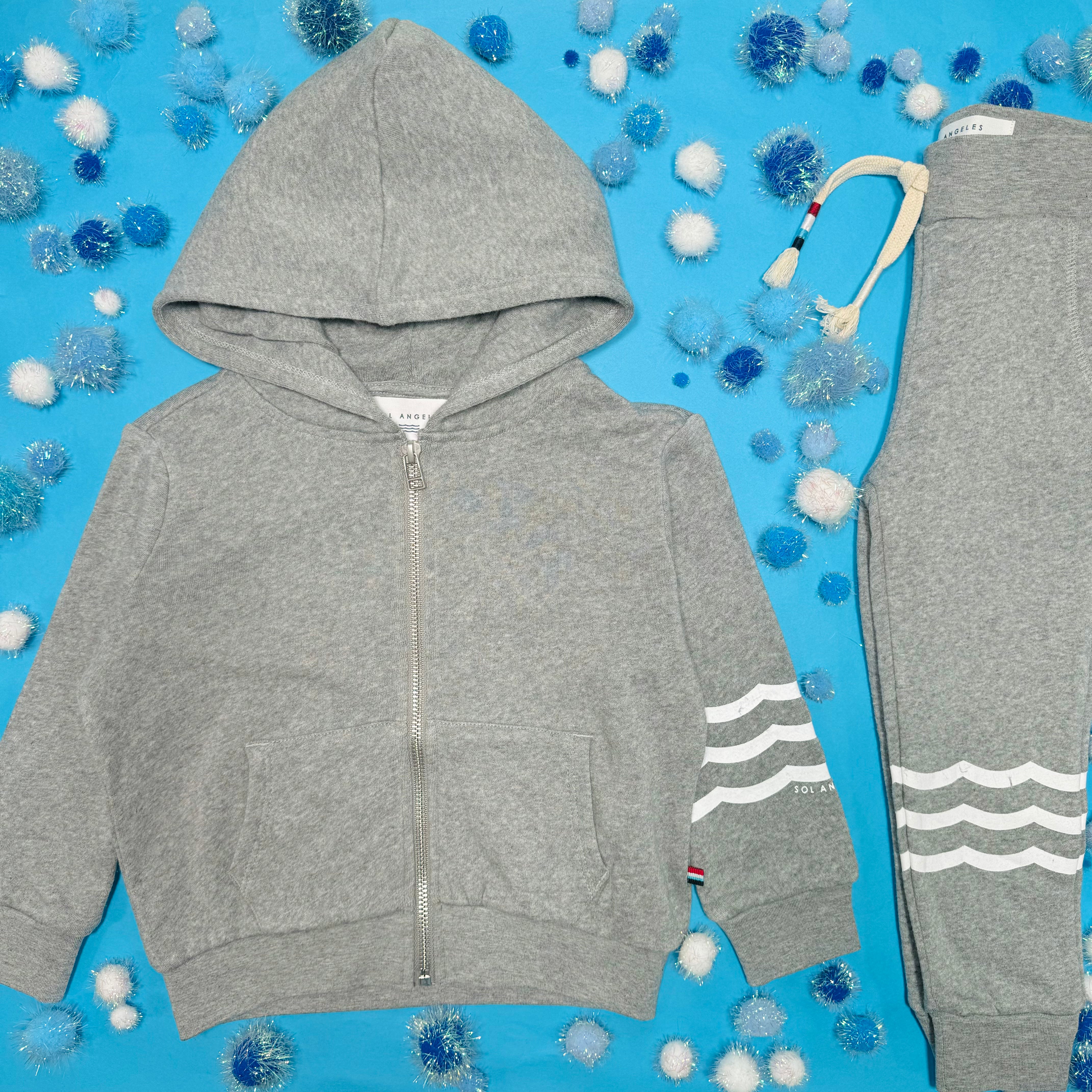 Heather Waves Zip Up Hoodie - Stylish & Comfortable Pullover for Men & Women | Perfect for Casual Wear, Outdoor Activities & Layering