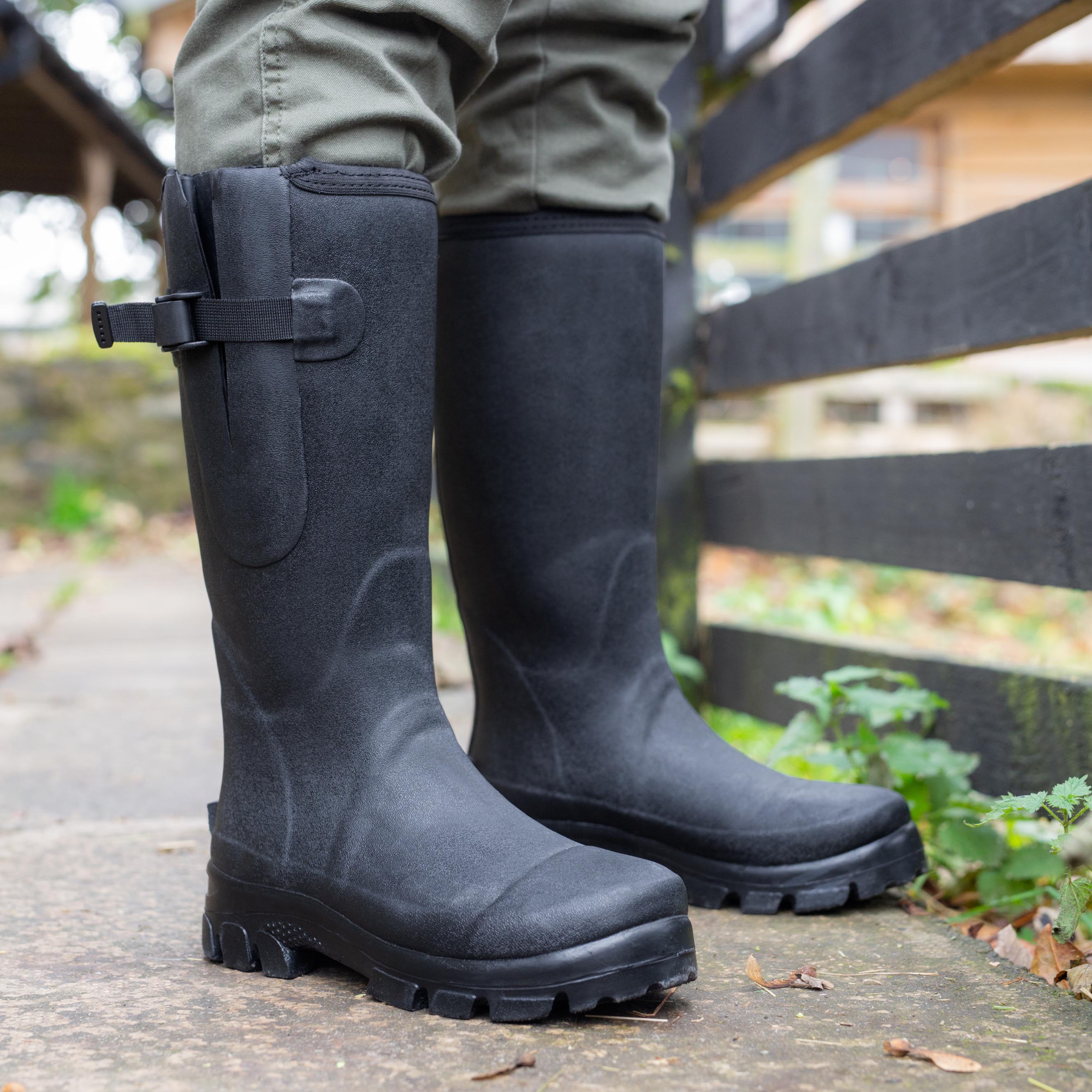 Women's Helton Neoprene Lined Waterproof Wellington Boots for Rain, Snow & Outdoor Activities - Gardening, Hiking & Farm Work
