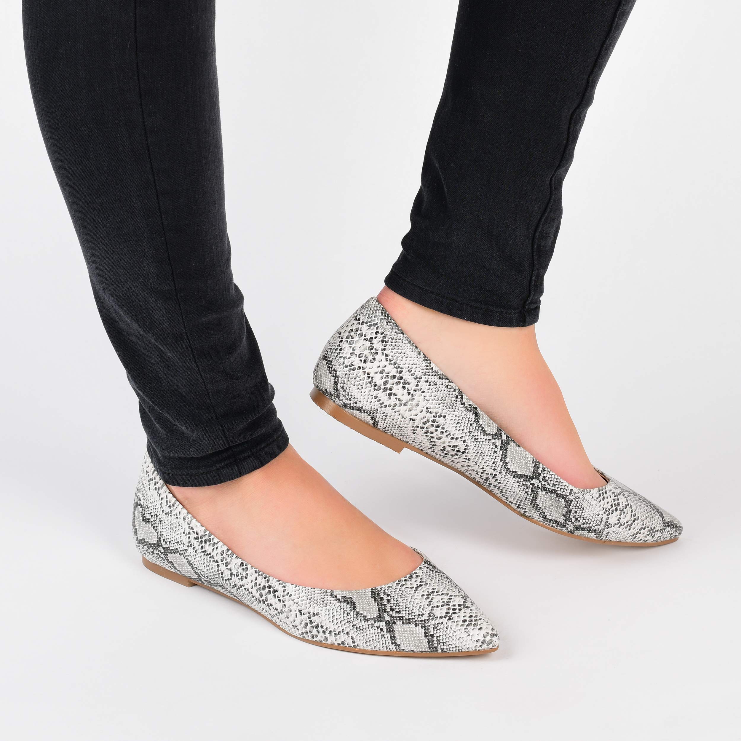 Journee Collection Women's Comfortable Ballet Flats - Lightweight Slip-On Shoes for Work, Travel & Everyday Wear