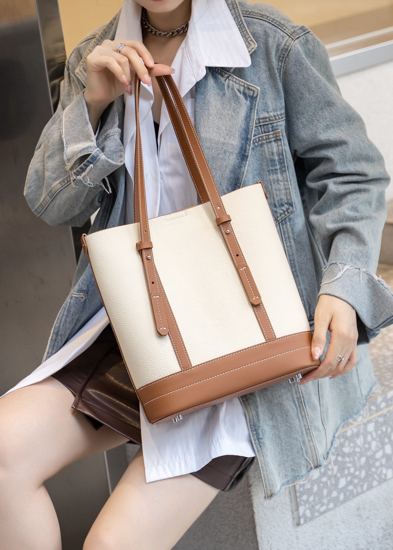Stylish Women's Genuine Leather Shoulder Tote Bag - Perfect for Work, Travel & Everyday Use