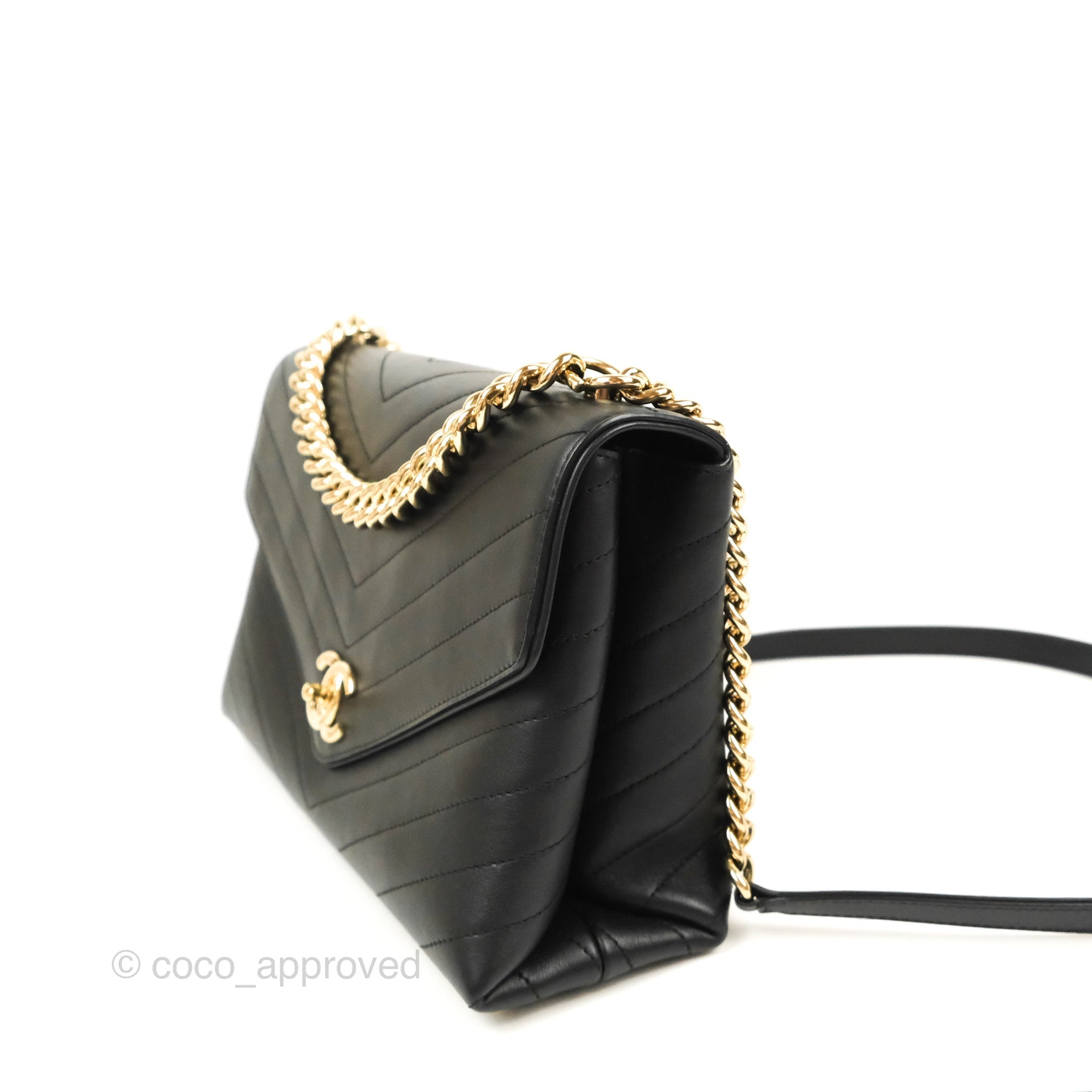 Chanel Chevron Stitched Coco Flap Bag in Black Calfskin with Gold Hardware - Luxury Crossbody Purse for Women, Perfect for Evening Events & Date Nights