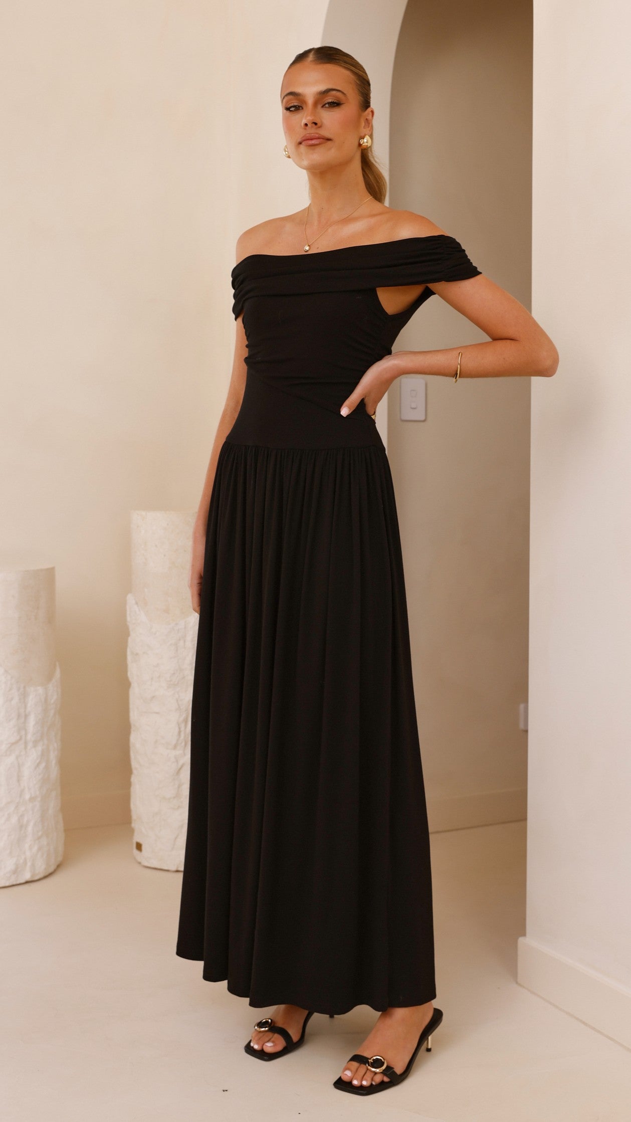 Elegant Manalla Maxi Dress for Women - Black Flowy Long Dress for Summer, Beach, Party & Casual Wear