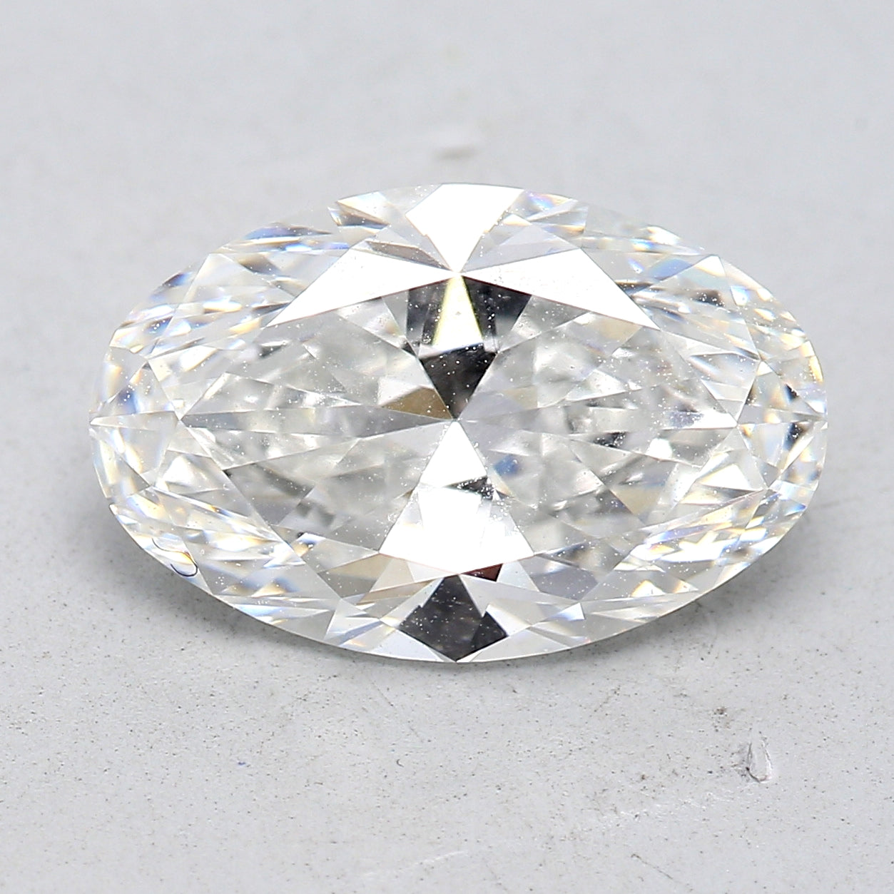 0.30 Carat Oval Shape G Color VS2 Clarity Diamond - Elegant Engagement Ring & Wedding Jewelry for Women